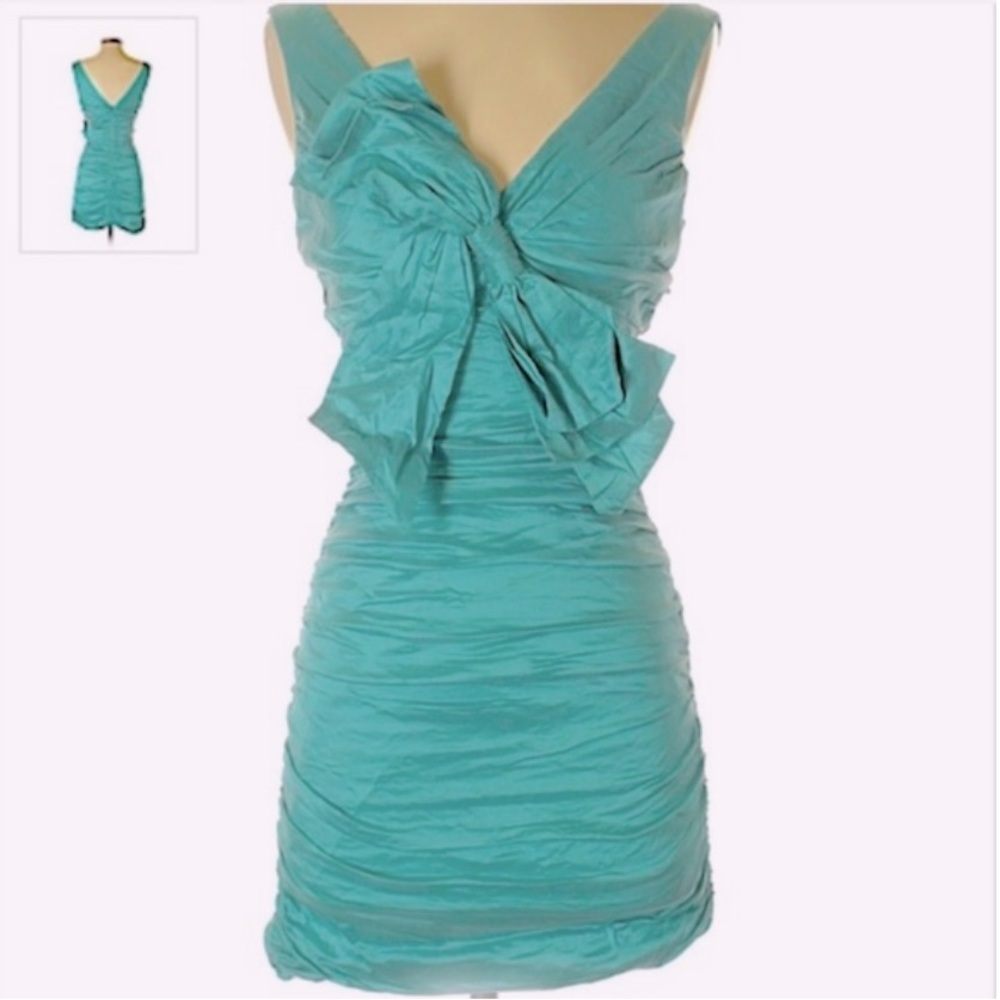 BCBGMAXAZRIA  NWT NEVER WORN size 0 poly woven dress in blue surf